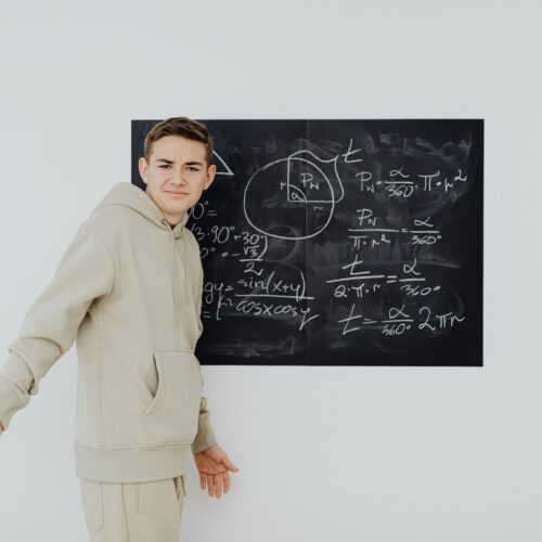 Matura z matematyki bez stresu – Sprawdzone techniki, które pomogą ci zdobyć wymarzoną liczbę punktów