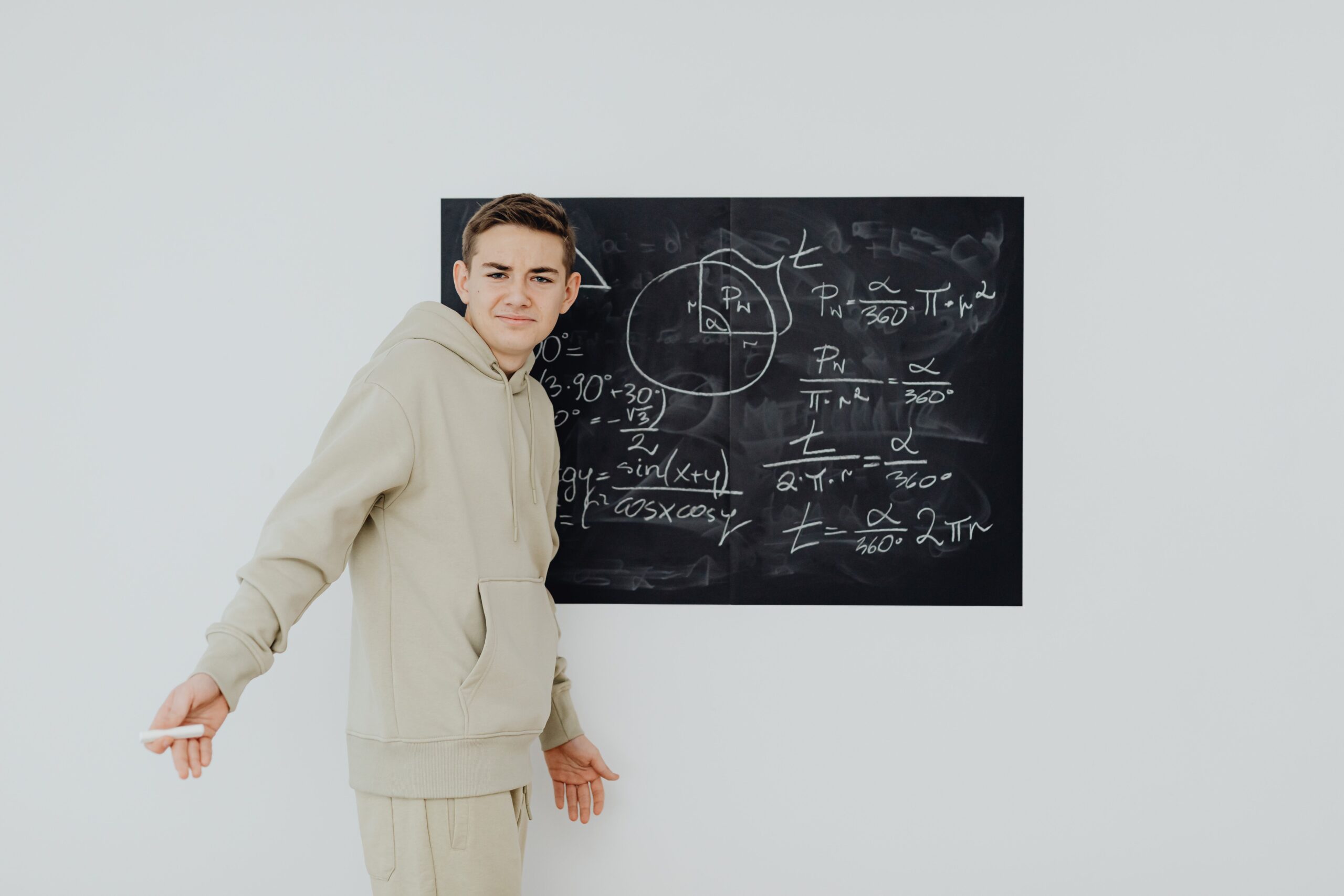 Matura z matematyki bez stresu – Sprawdzone techniki, które pomogą ci zdobyć wymarzoną liczbę punktów